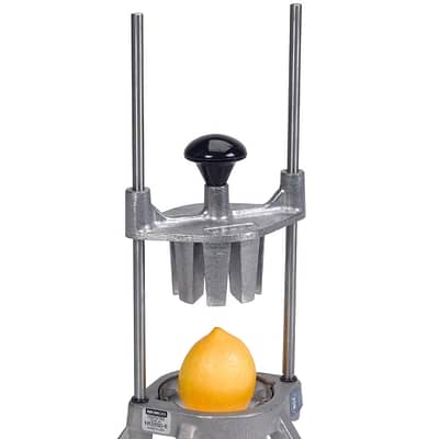 Nemco NEW0008 Easy Wedger – 8 Section Fruit & Veg Cutter, Made in USA