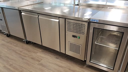 GN2100BT TROPICALISED 2 Door Gastronorm Bench Freezer - Image 2
