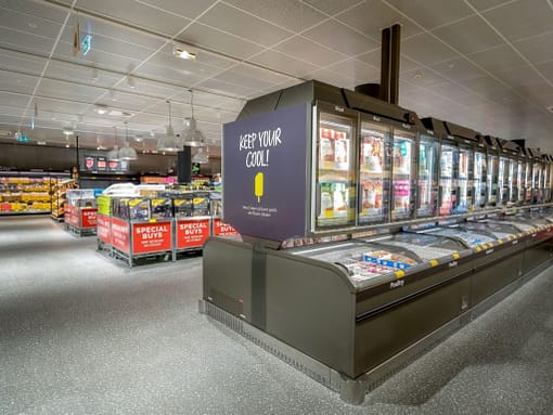 Bonnet Névé Sound Top Elite: The Overhead Freezer with Intelligent Design & Eco-Friendly Features (BN_SOUT/210C/EG5) - Image 2