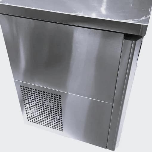 Turbo Air KUR18-3(600)(HC) Undercounter Fridge – 3 Solid Doors, 400L, 600mm Deep - Image 3