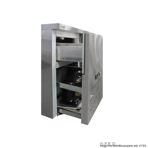 Thermaster SCB/21 Deluxe Sandwich Bar – 3 Door, 1000L, 11×1/3 GN - Image 2