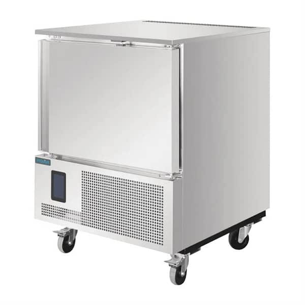 Polar U-Series Blast Chiller 5x GN 1/1 - with Touchscreen Controller - Image 3