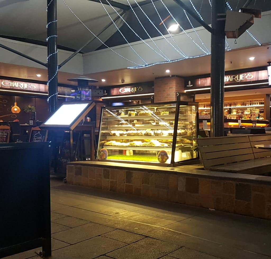 Bonvue SLP870C Deluxe Chilled Display Cabinet – 2000mm - Image 2