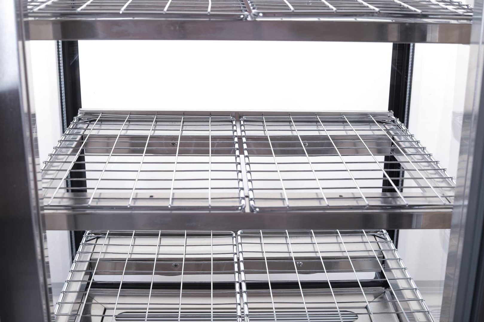 Anvil NDHV4730 4 Tier Square Glass Hot Display – 355L, 900mm - Image 3