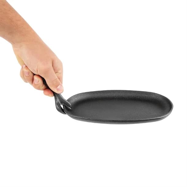 Olympia GG133 Cast-Iron Oval Sizzler Platter – 240×140 mm - Image 3