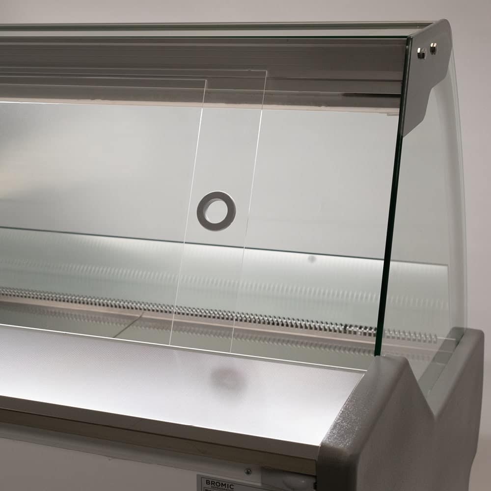 Bromic DD2500CG-NR Deli Display Fridge – 2580mm Curved Glass, LED - Image 3