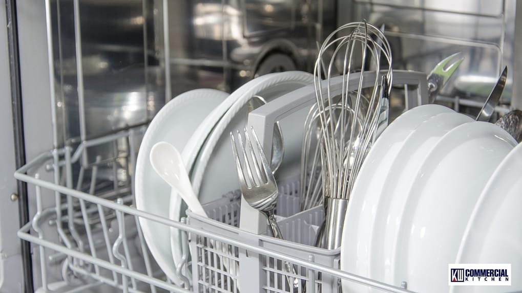 Crystal‑Clear Glassware: Dishwasher Water Quality (Softener vs RO) for Bars & Cafés