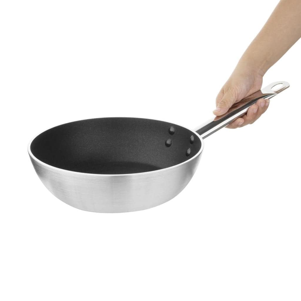 Vogue CB904 Aluminium Non-Stick Induction Flared Sauté Pan 240mm – 1.1L - Image 2