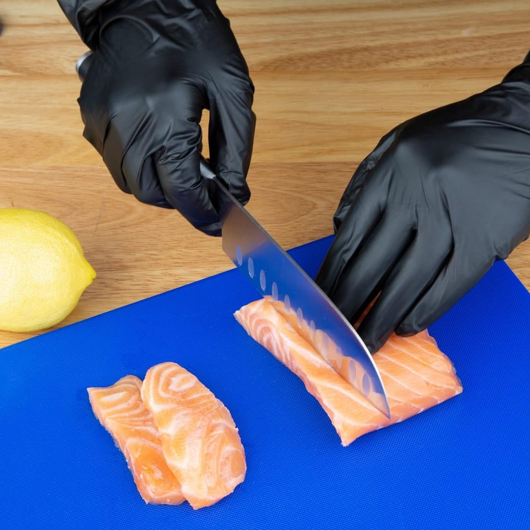 Hygiplas Vinyl Black Powder Free Gloves 100pack Full Size - Image 2