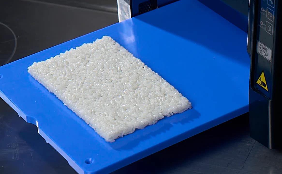 Suzumo SVS-FCA Rice Sheet Making Machine – 1,250 Sheets/hr - Image 3