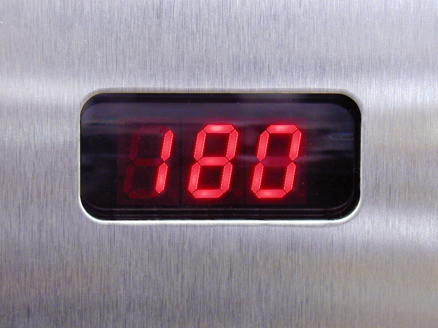 Austheat AF812 Single Pan Two Basket Electric Fryer - 3 Phase, 14.6kW, Australian Made - Image 2