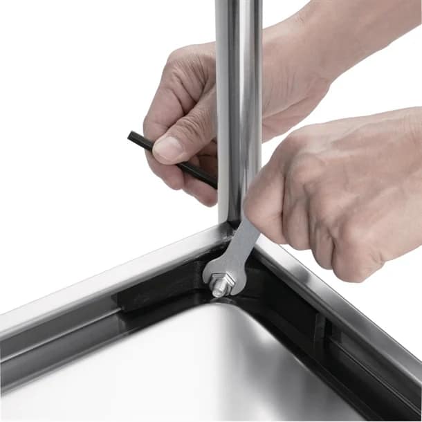 Vogue CC365 3 Tier Deep Tray Clearing Trolley – Stainless Steel, 940×855×535mm - Image 4