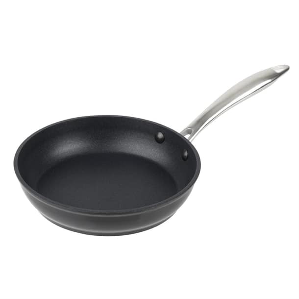 Vogue DC700 Cast Aluminium Non-Stick Teflon Frying Pan 200mm – 1L - Image 8