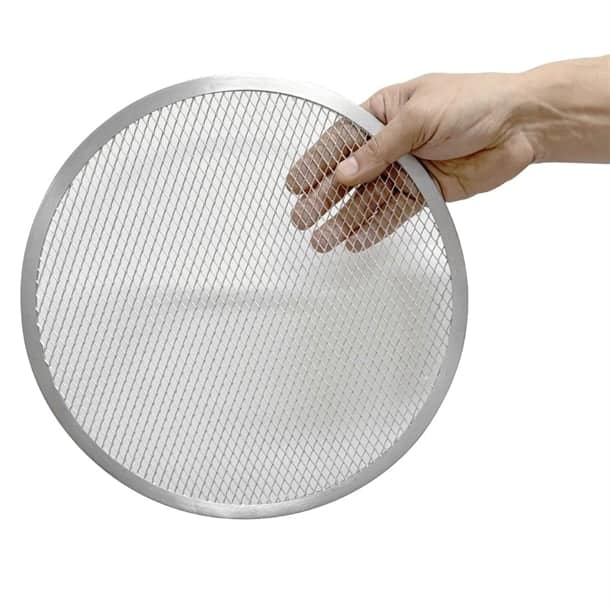 Vogue HZ492 305mm Aluminium Pizza Screen – 12” | Crisp Pizza Base Tool - Image 3