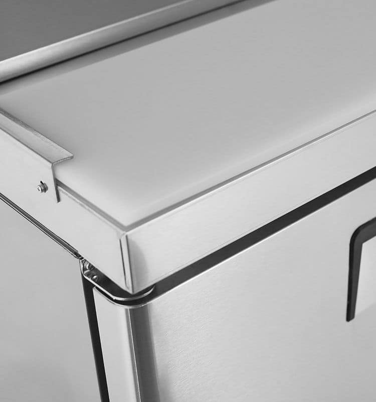 Atosa MPF8201OS 1-Door Pizza Prep Fridge with Overshelf | Ideal for Small Pizzerias - Image 9