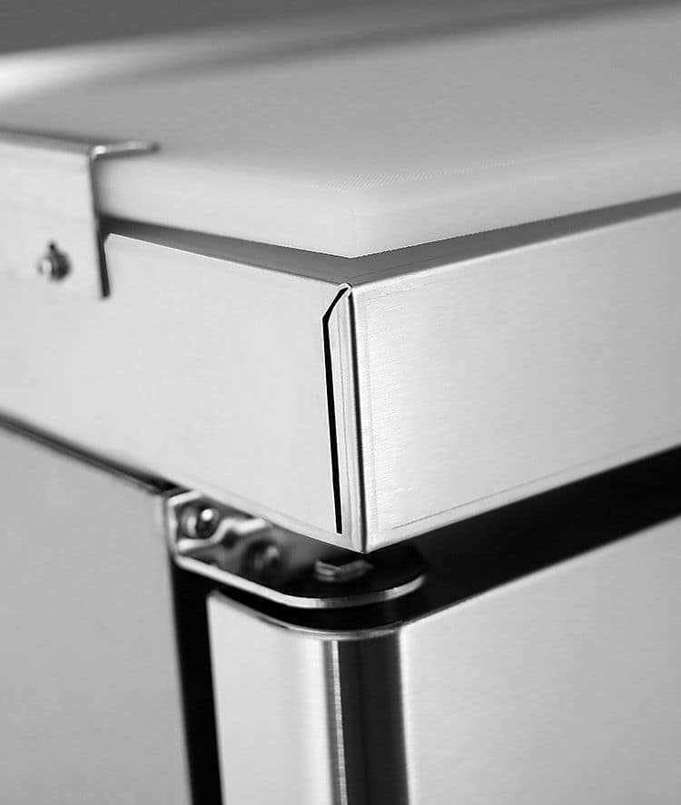 Atosa MPF8201OS 1-Door Pizza Prep Fridge with Overshelf | Ideal for Small Pizzerias - Image 7